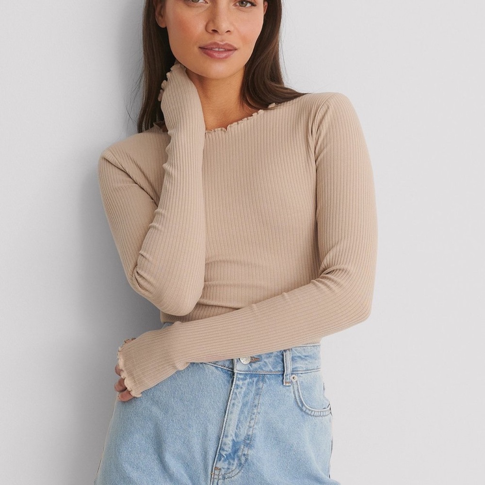 Tan Fitted Long Sleeve Bodysuit